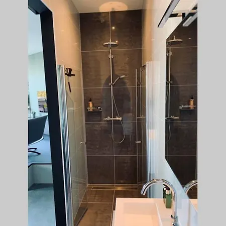 Modern Studio Apartamento